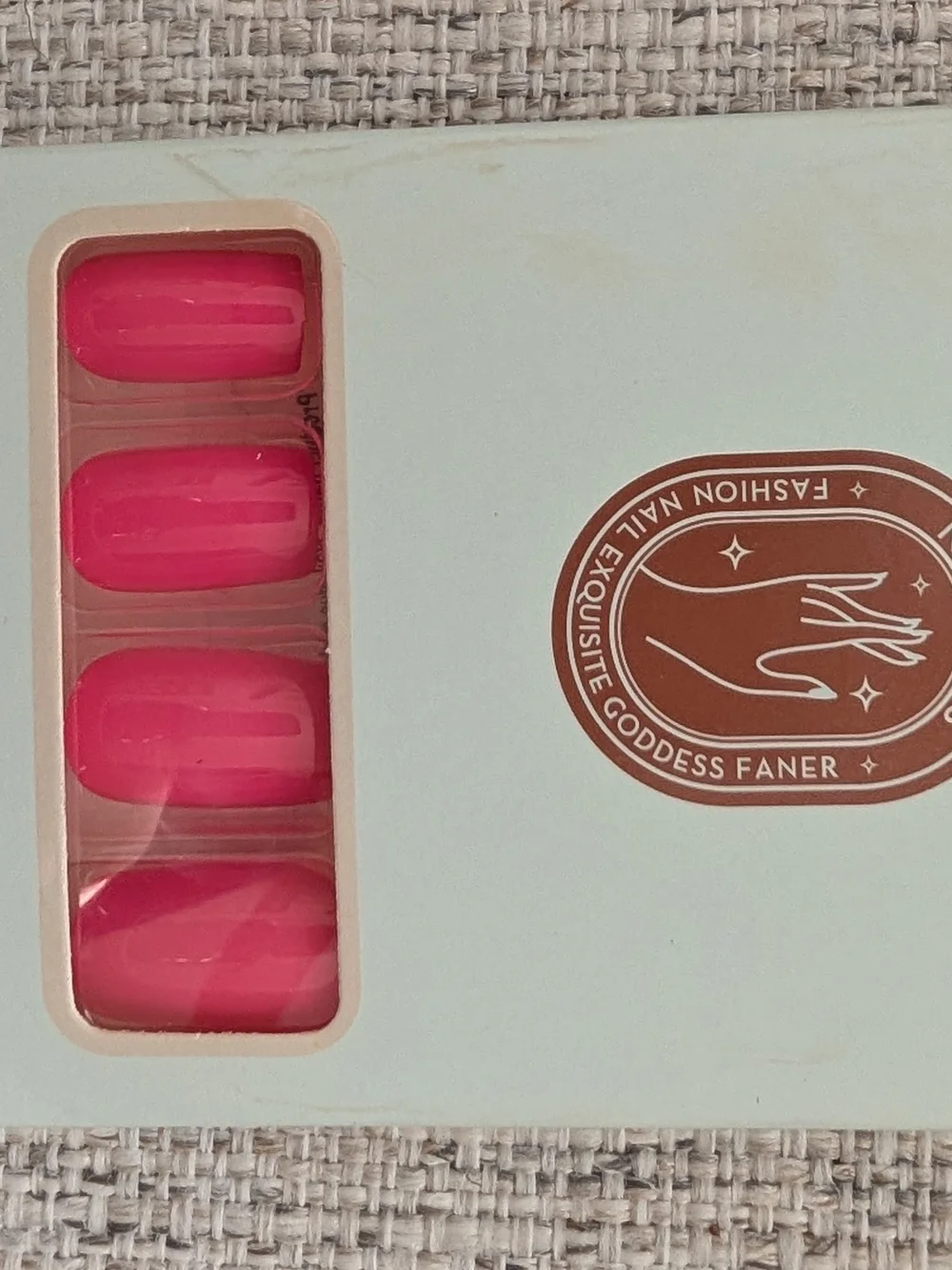 Artificial nails. different colors. brand new. 22 packs for 30$